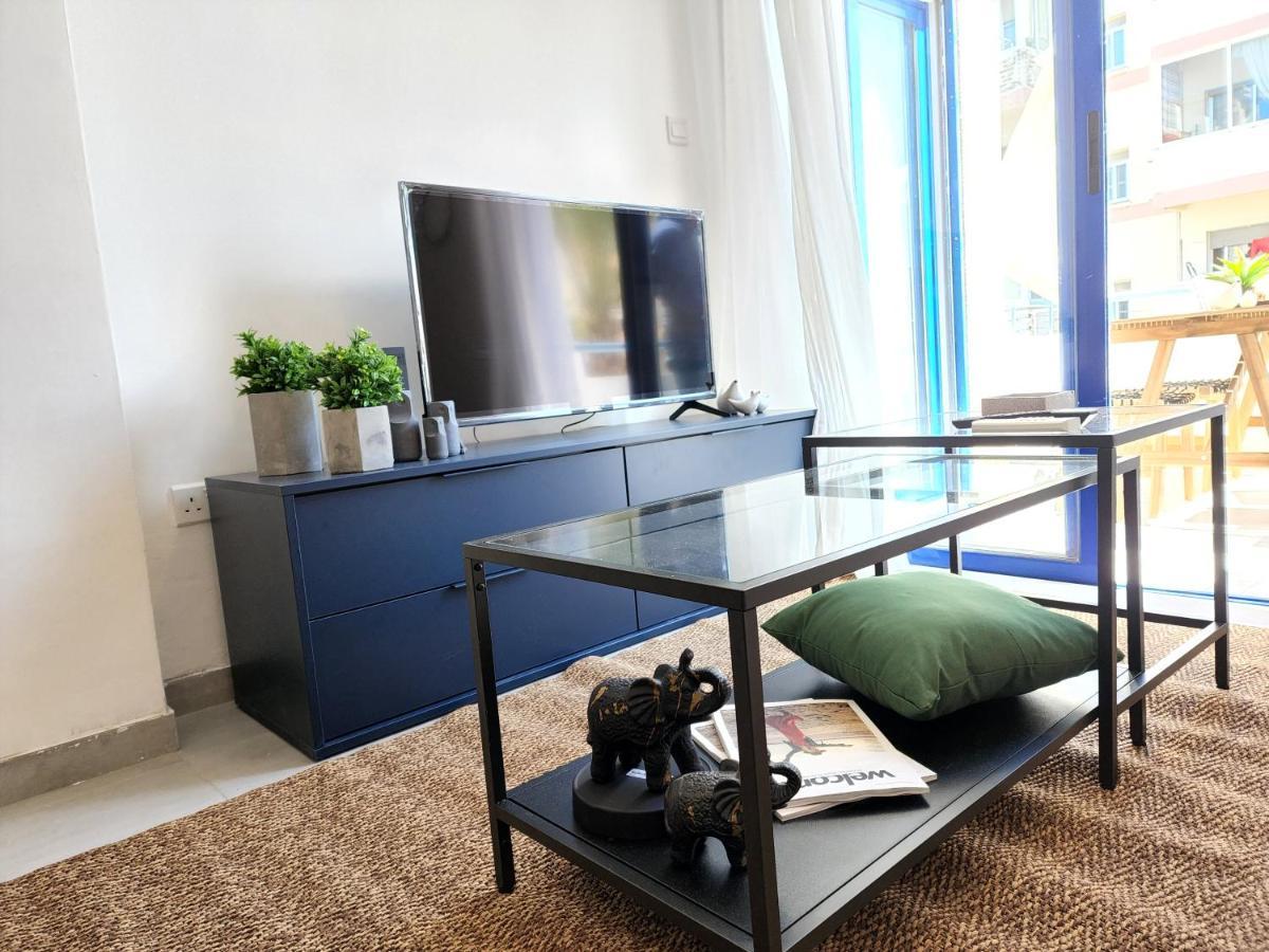 Frida'S Cozy Two Bedroom Apt Ларнака Екстер'єр фото