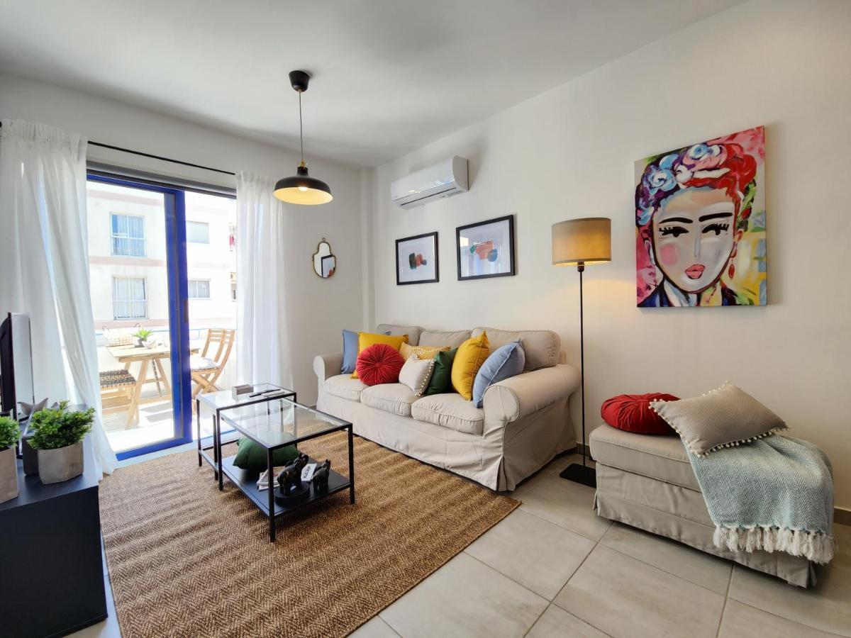 Frida'S Cozy Two Bedroom Apt Ларнака Екстер'єр фото